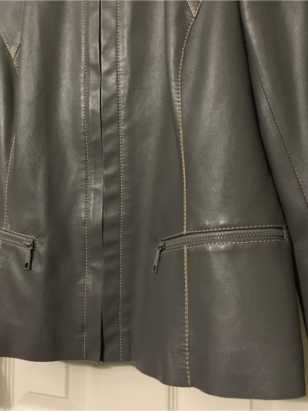 Lafayette 148 Butter Soft 100% Gray Leather Jacket size 8 - Picture 4 of 12